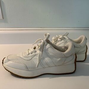 Steve Madden White Jaggir Sneakers Size 9